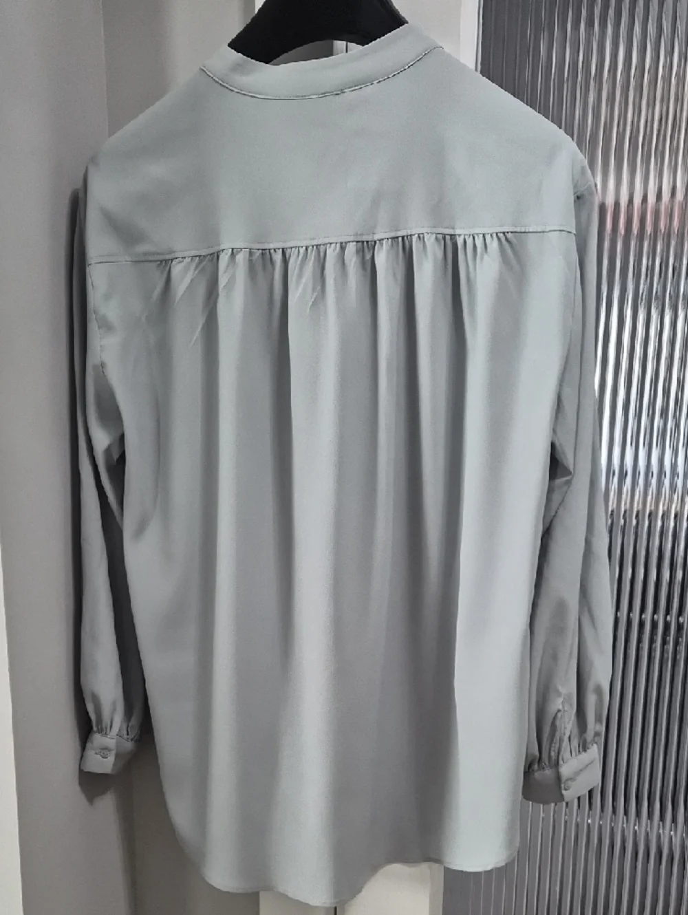 H&M Pale Green Long Sleeve Pleated Blouse - Picture 3 of 6